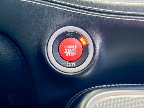 Used 2020 Dodge Challenger SRT Hellcat Redeye image 44