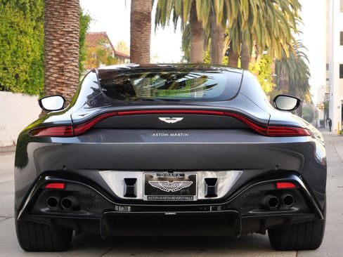 Used 2019 Aston Martin V8 Vantage Coupe image 8