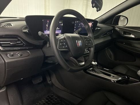 Certified 2025 Buick Envista Sport Touring w/ Convenience I Package FWD image 10