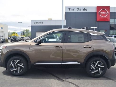 New 2026 Nissan Kicks SV FWD image 4