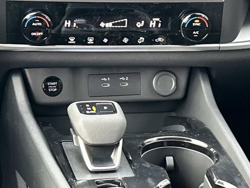 New 2026 Nissan Rogue SV FWD image 26