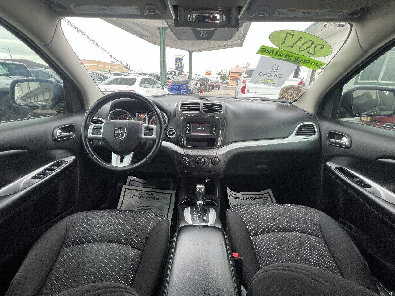 Used 2017 Dodge Journey Crossroad AWD/4WD image 11