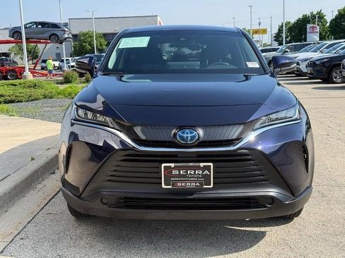 Used 2021 Toyota Venza LE AWD/4WD image 6