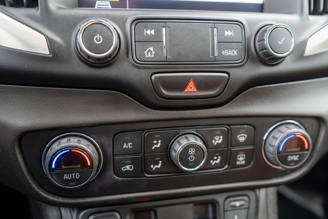 Used 2020 GMC Terrain SLT w/ Preferred Package AWD/4WD image 29