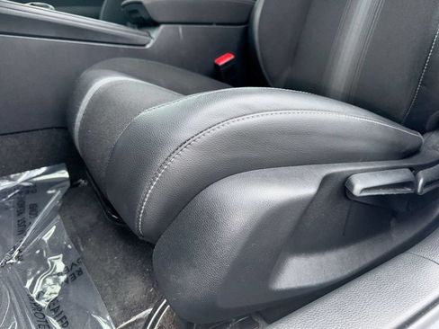 Used 2025 Honda Civic Sport image 14