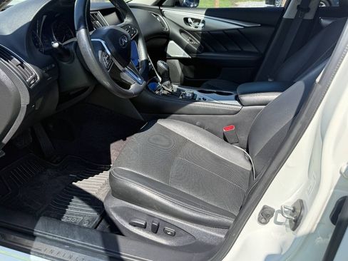 Used 2021 INFINITI Q50 Luxe w/ Seat & Sound Package RWD image 12