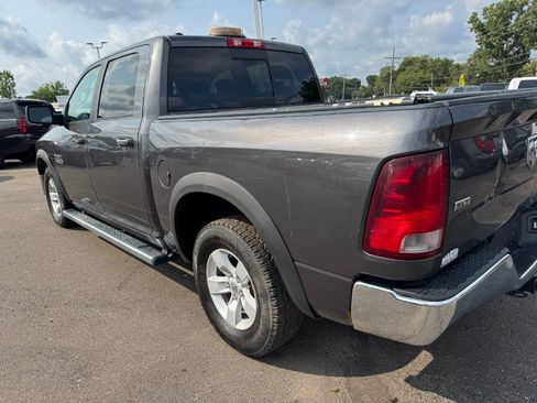 Used 2017 RAM 1500 Classic SLT AWD/4WD image 10