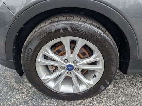 Used 2018 Ford Escape SE image 19