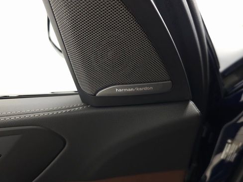 Used 2024 BMW X5 xDrive40i w/ M Sport Package image 16