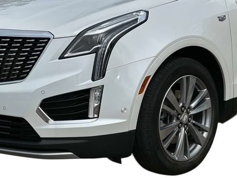 Used 2024 Cadillac XT5 Premium Luxury w/ Technology Package AWD/4WD image 7