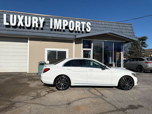 Used 2018 Mercedes-Benz C 300 Sedan image 4