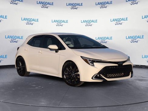 Used 2024 Toyota Corolla XSE image 2