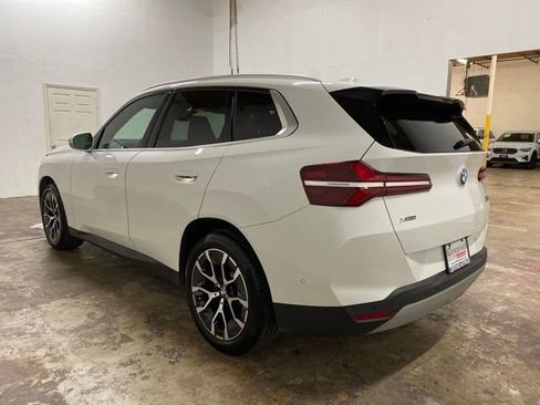 Used 2025 BMW X3 xDrive30i AWD/4WD image 3