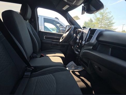 Used 2025 RAM 2500 Big Horn AWD/4WD image 10
