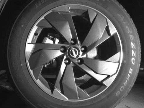 Used 2025 Nissan Rogue SV image 12