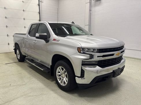 Used 2019 Chevrolet Silverado 1500 LT w/ All-Star Edition AWD/4WD image 2