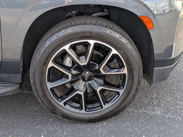 Used 2021 Chevrolet Tahoe RST w/ Luxury Package RWD image 9