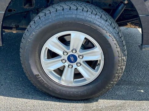 Used 2019 Ford F150 XLT w/ Equipment Group 301A Mid AWD/4WD image 9