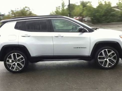 New 2025 Jeep Compass Limited w/ Elite Group image 9