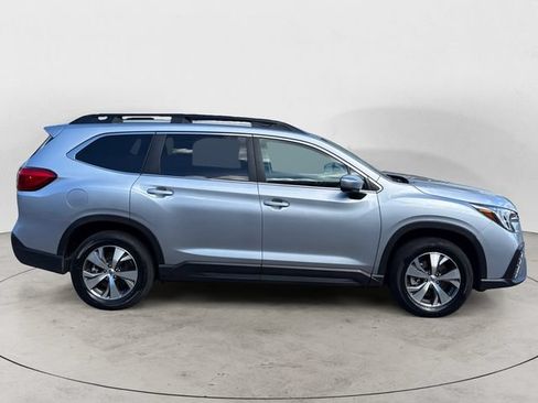 Certified 2025 Subaru Ascent Premium AWD/4WD image 4