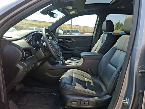 Used 2023 Chevrolet Traverse RS w/ LPO, Floor Liner Package image 14