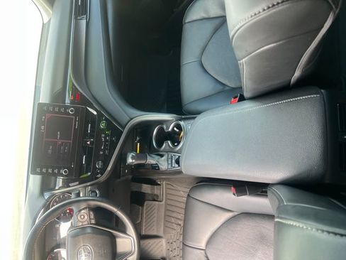 Used 2024 Toyota Camry XSE image 22