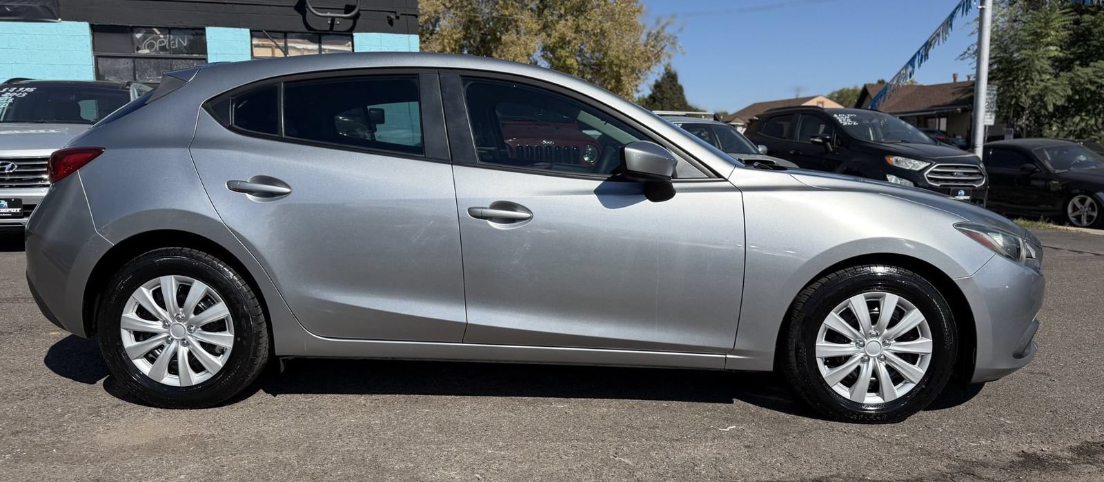 Used 2014 MAZDA MAZDA3 i Sport FWD image 2