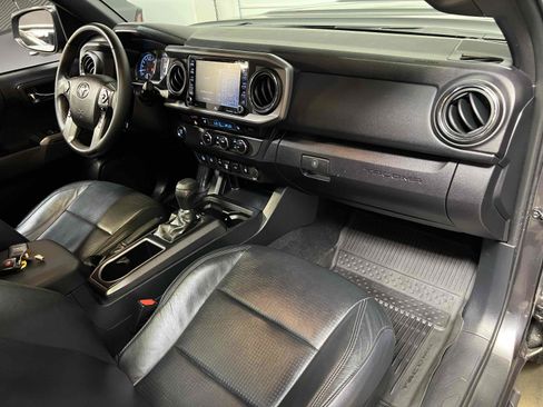 Used 2021 Toyota Tacoma TRD Sport w/ TRD Premium Sport Package RWD image 27