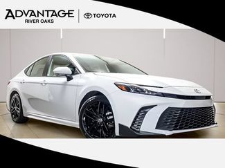 Used 2025 Toyota Camry SE FWD video 1