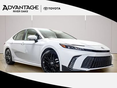 Used 2025 Toyota Camry SE