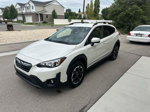 Used 2023 Subaru Crosstrek 2.0i Premium AWD/4WD image 9