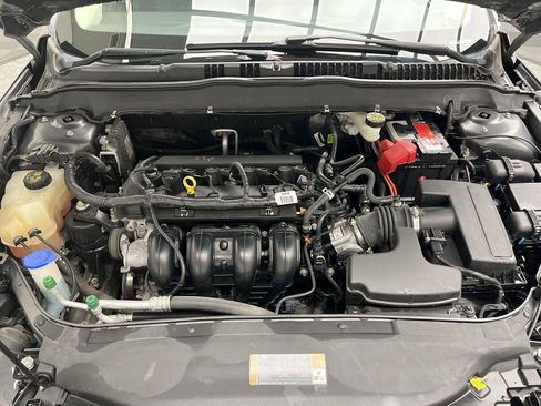 Used 2017 Ford Fusion SE w/ Fusion SE Technology Package FWD image 26