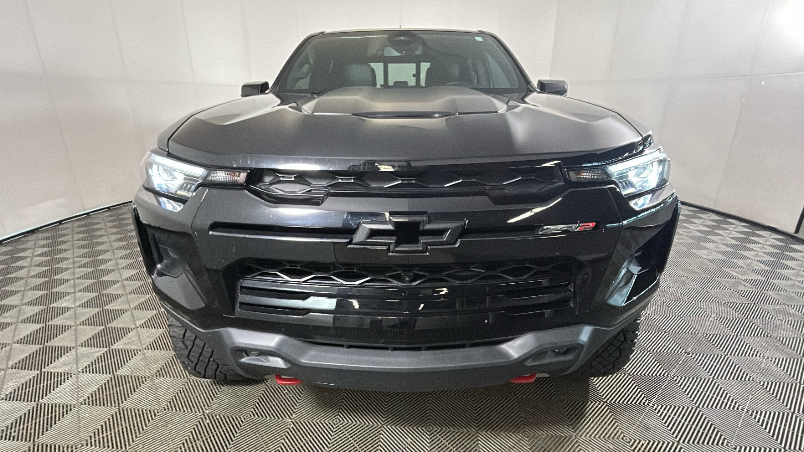 Used 2024 Chevrolet Colorado ZR2 w/ ZR2 Convenience Package III AWD/4WD image 9