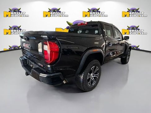 Used 2024 GMC Canyon AT4 w/ AT4 Premium Package AWD/4WD image 4