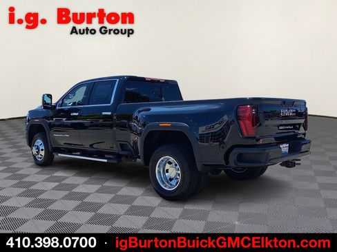 New 2026 GMC Sierra 3500 Denali w/ Denali Reserve Package AWD/4WD image 3