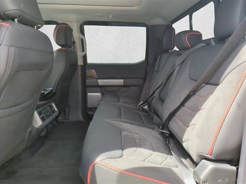 Used 2024 Ford F250 Lariat w/ Lariat Ultimate Package AWD/4WD image 17