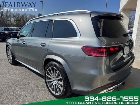 Used 2025 Mercedes-Benz GLS 450 4MATIC image 8