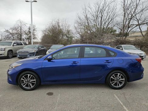 Used 2023 Kia Forte LXS image 4