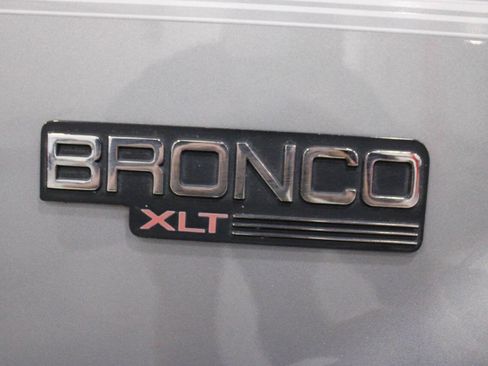 Used 1994 Ford Bronco XLT image 25