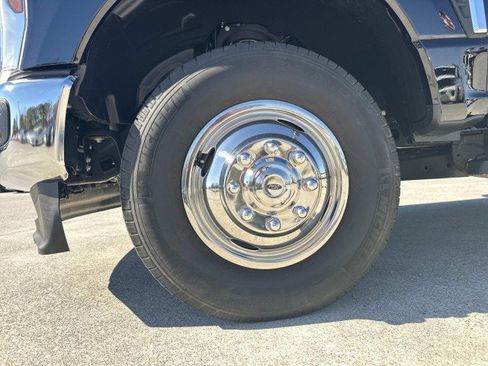 Used 2024 Ford F350 XL AWD/4WD image 11