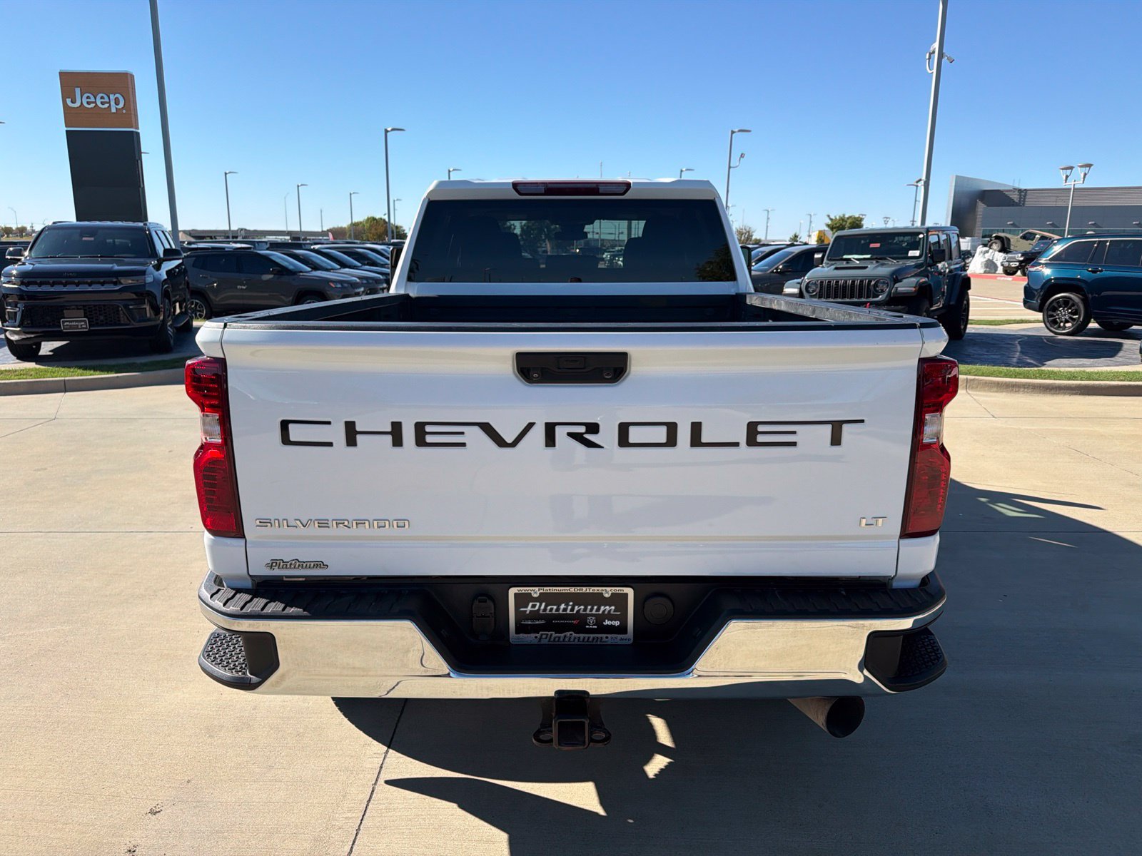 Used 2024 Chevrolet Silverado 2500 LT AWD/4WD image 4