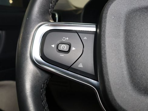 Used 2024 Volvo XC40 B5 Plus AWD/4WD image 22