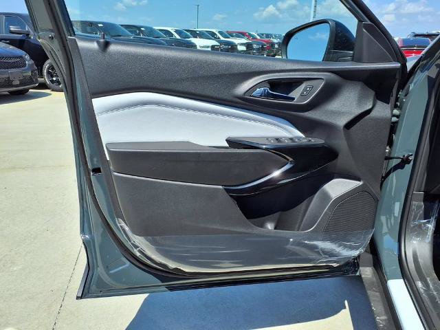 New 2026 Chevrolet Trax LT w/ Driver Confidence Package FWD image 13