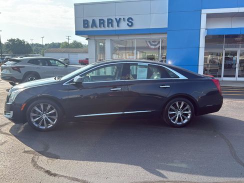 Used 2013 Cadillac XTS Luxury w/ Driver Awareness Package FWD image 2
