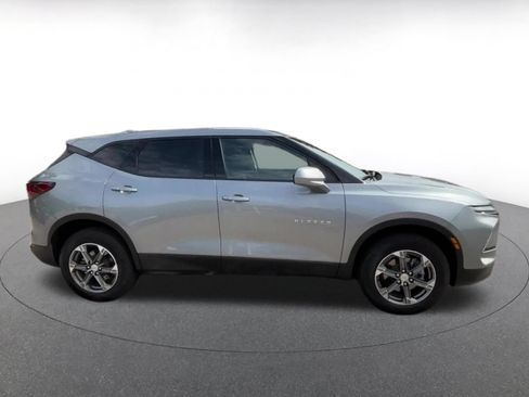 Used 2026 Chevrolet Blazer LT FWD image 13