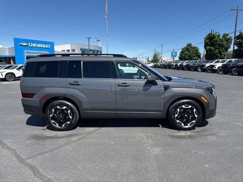 Used 2025 Hyundai Santa Fe SEL AWD/4WD image 8