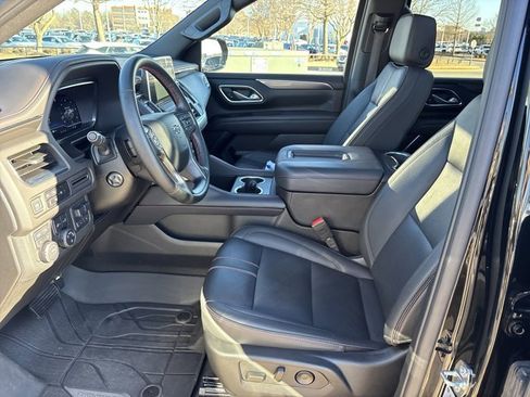 Used 2024 Chevrolet Tahoe RST w/ Luxury Package image 18