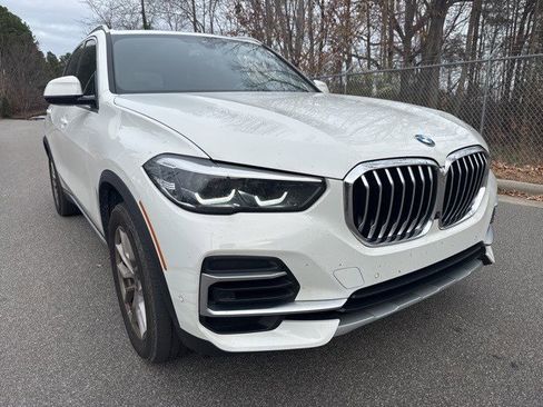 Certified 2023 BMW X5 sDrive40i w/ Premium Package image 4