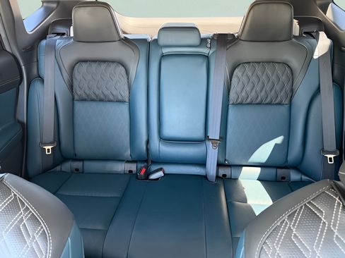 Certified 2025 Nissan Murano Platinum AWD/4WD image 35