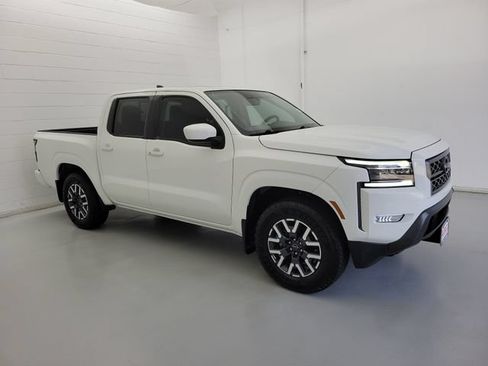 Used 2024 Nissan Frontier SL w/ Technology Package RWD image 4